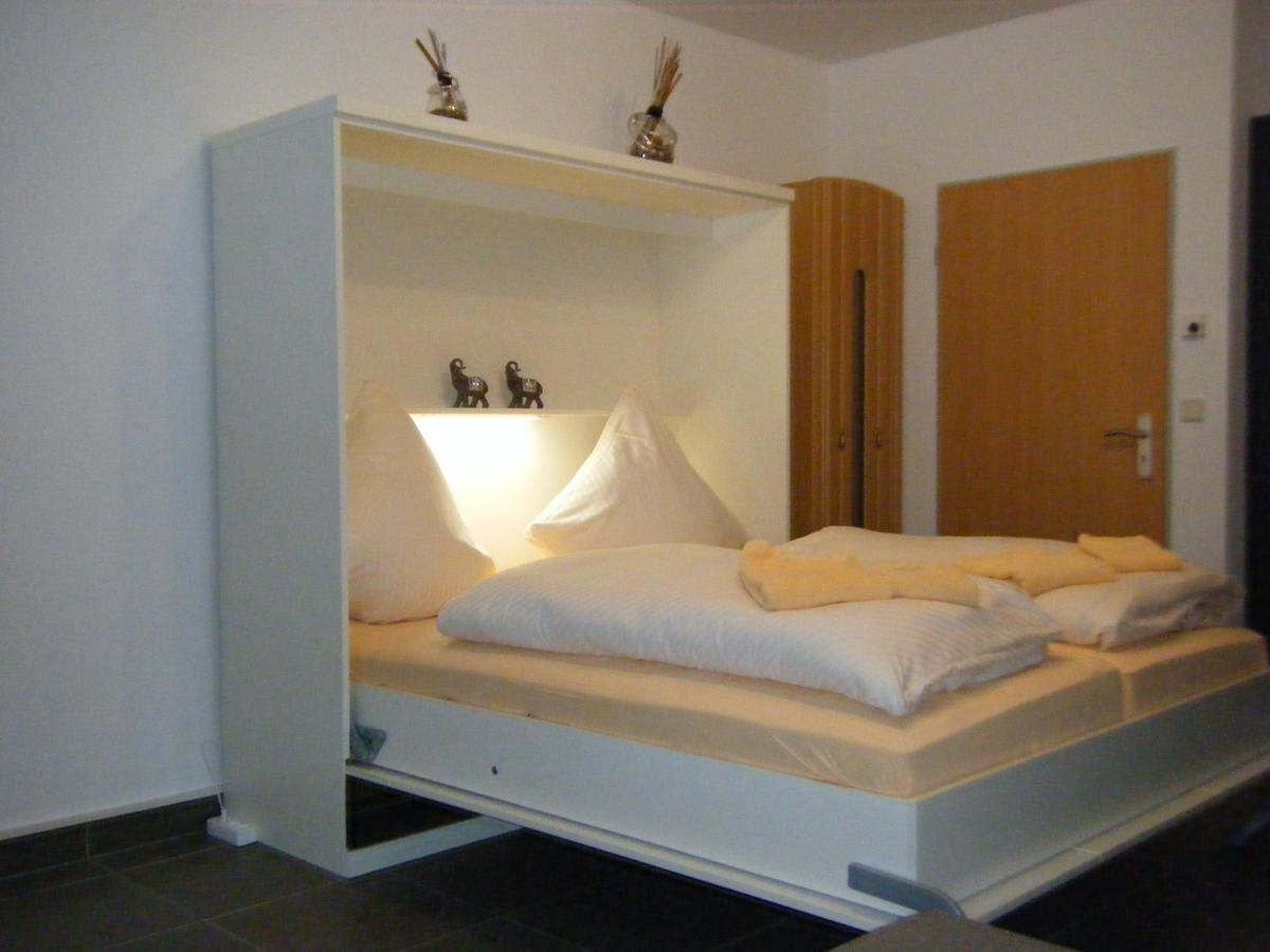 Wietheger'S Ferienwohnungen Gaestehaus Strycktal II 维林根 外观 照片